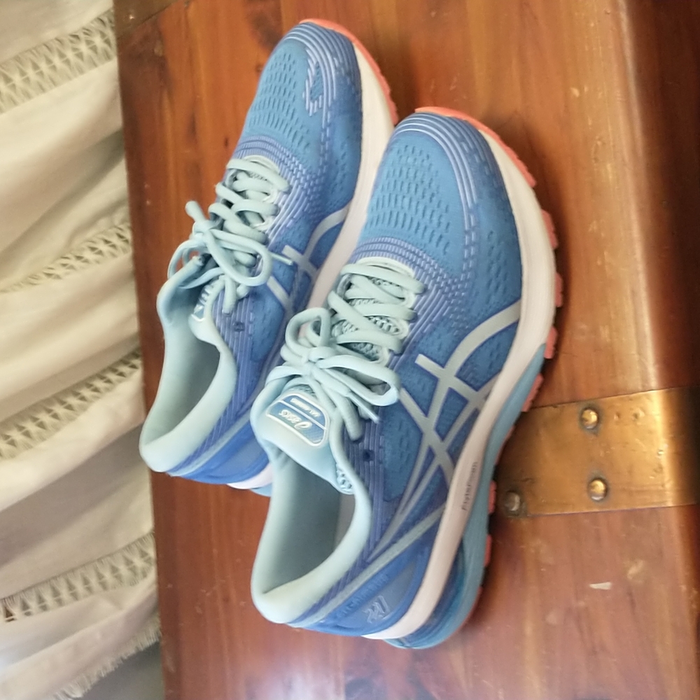 Asics gel nimbus women's size 8.5 wide width